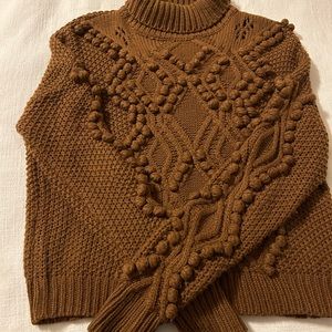 Allison brown chunky sweater with yarn ball appliqués. Barely worn. SizeSP